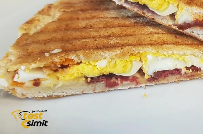 YUMURTALI TOSTLAR